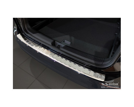 Stainless steel rear bumper protector suitable for Volkswagen Golf VIII Variant 2020- 'Ribs', Image 2