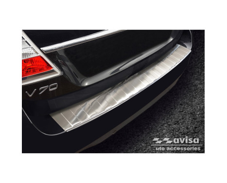 Stainless steel Rear bumper protector suitable for Volvo V70 Facelift 2013- 'Ribs', Image 2
