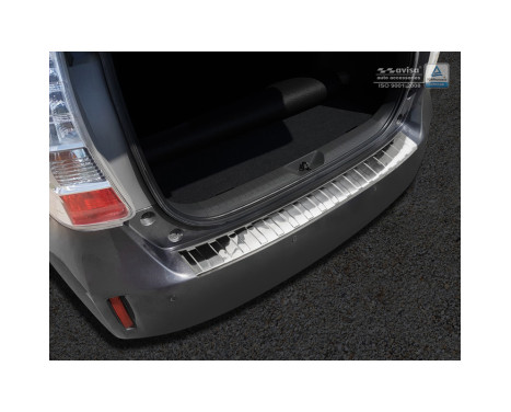 Stainless steel Rear bumper protector Toyota Prius + Wagon 2012-2015 'Ribs', Image 2