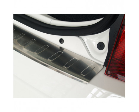 Stainless steel rear bumper protector Volkswagen Up! 3/5 doors 2012- 'Ribs', Image 3