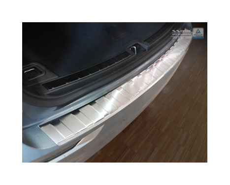 Stainless steel rear bumper protector Volvo XC60 II 2017- 'Ribs', Image 4
