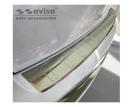 Titanium Stainless Steel Rear Bumper Protector suitable for BMW X7 (G07) 2019- 'Ribs', Image 2