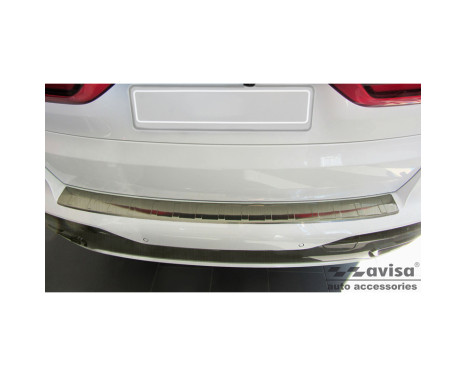 Titanium Stainless Steel Rear Bumper Protector suitable for BMW X7 (G07) 2019- 'Ribs', Image 3