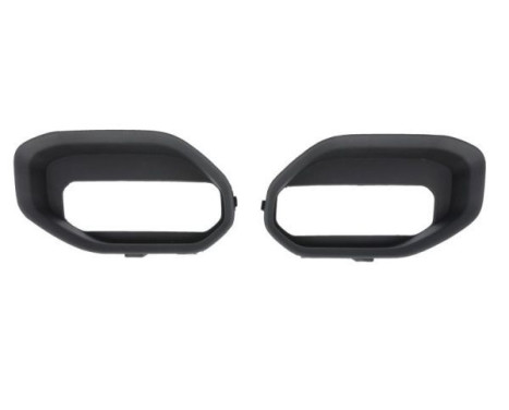 Bumper cover, tow bar