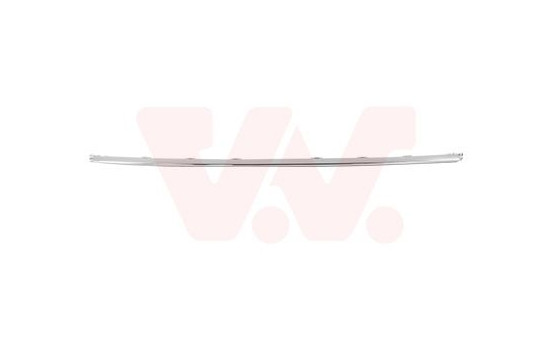 FRONT BUMPER MOLDING CENTER