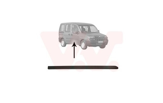 FRONT DOOR TRIM RIGHT