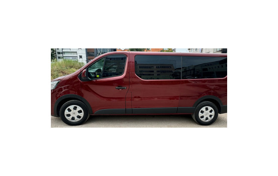 Oneway Set of fender extensions (Trims) suitable for Renault Trafic 2022- - Matte black, Image 2