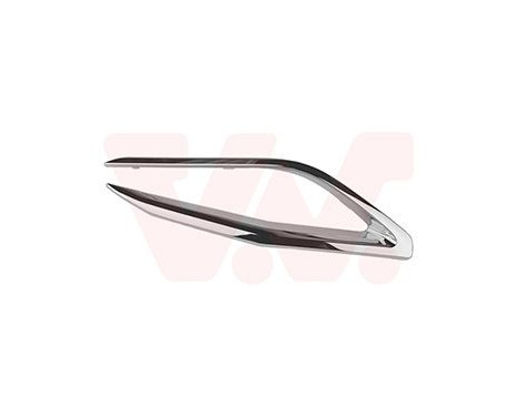 R.DECORATIVE MOLDING REAR BUMPER