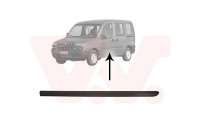 SIDE DOOR TRIM L.