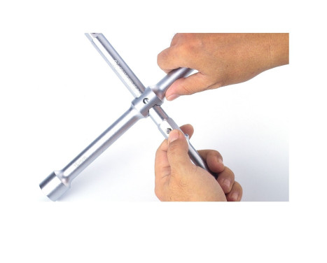 Force Wheel Wrench, Image 2