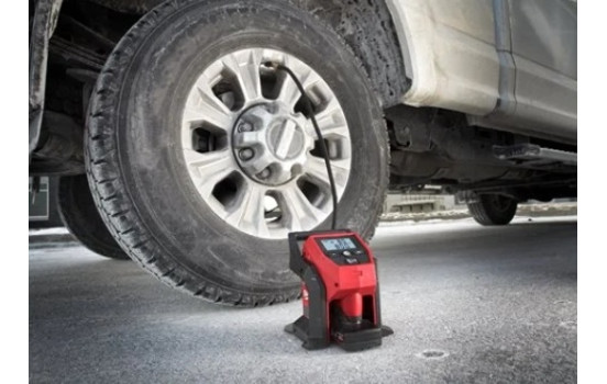 Milwaukee M12 Subcompact Pump, Image 4