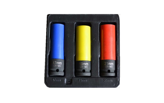 Wheel bolt impact socket set