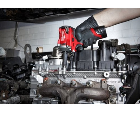 Milwaukee M12 Fuel Subcompact 3/8 Impact Wrench, Image 7