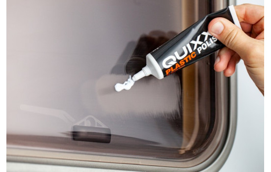 Quixx Xerapol Acrylic Scratch Remover, Image 4