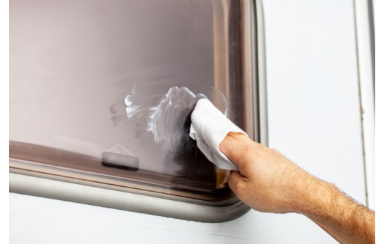 Quixx Xerapol Acrylic Scratch Remover, Image 5