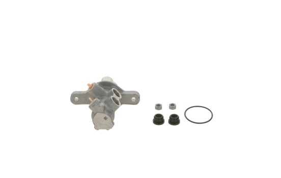 Brake Master Cylinder, Image 3