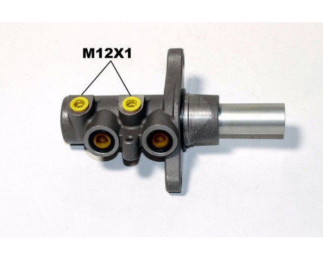 Master brake cylinder