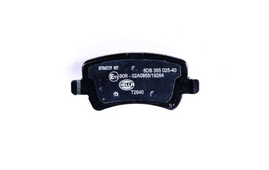 Brake pad set 8DB 355 025-401 Hella, Image 2