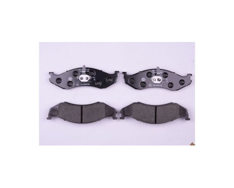 Brake Pad Set, disc brake 8DB 355 008-231 Hella