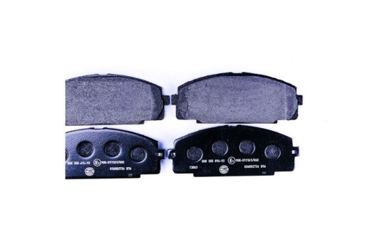 Brake Pad Set, disc brake 8DB 355 016-921 Hella