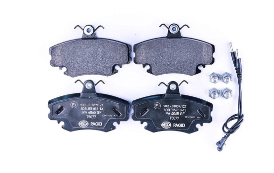 Brake Pad Set, disc brake 8DB 355 018-131 Hella