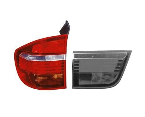 REAR LIGHT outside L 0687931 Van Wezel, Image 3