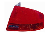 Rear light right 4-door Outside 0326932 Van Wezel
