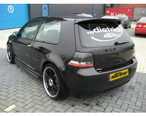 Dietrich Achterbumper Volkswagen Golf IV 'Clean-Look' excl. kentekenplaatuitsparing Dietrich Achterbumper Volkswagen Golf IV 'Clean-Look' excl. kentekenplaatuitsparing
