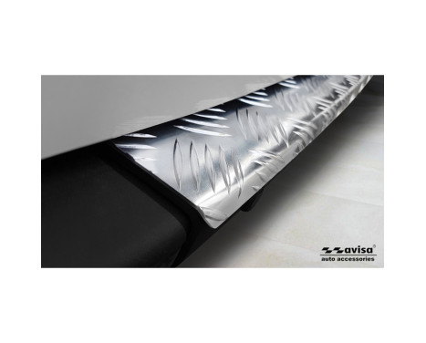 Protecteur de pare-chocs arrière en aluminium pour Mercedes Sprinter III 2018- 'Riffled plate', Image 2
