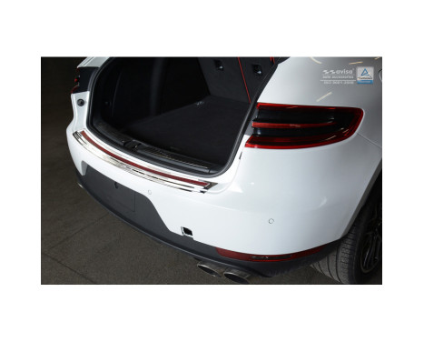 Protection de seuil arrière 'Deluxe' en acier inoxydable Porsche Macan 2014- Chrome / Red-Black Carbon, Image 2