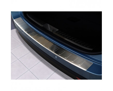 Protection de seuil arrière en acier inoxydable Hyundai i40 CW 2011- 'Ribs', Image 2