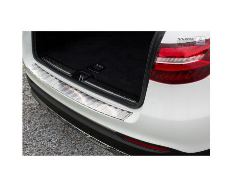 Protection de seuil arrière en acier inoxydable Mercedes GLC 2015- 'Ribs', Image 2
