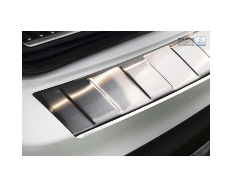 Protection de seuil arrière en acier inoxydable Mercedes GLC 2015- 'Ribs', Image 4