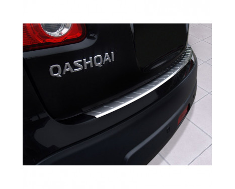 Protection de seuil arrière en acier inoxydable Nissan Qashqai 2007-2013 'Ribs', Image 3