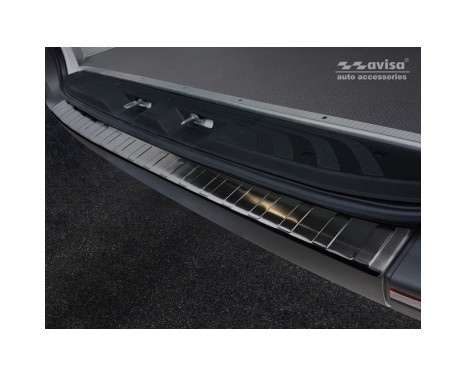 Protection de seuil arrière en acier inoxydable noir Mercedes Sprinter III 2018 - 'Ribs', Image 2