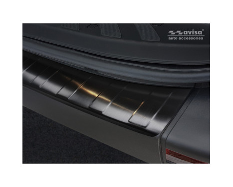 Protection de seuil arrière en acier inoxydable noir Mercedes Sprinter III 2018 - 'Ribs', Image 4