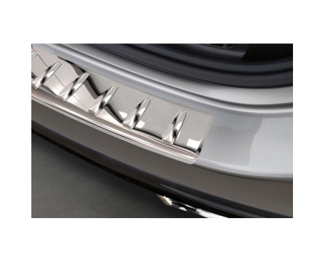 Protection de seuil de coffre en inox chromé adaptable à Mercedes GLC II (X254) 2022- 'Ribs', Image 4