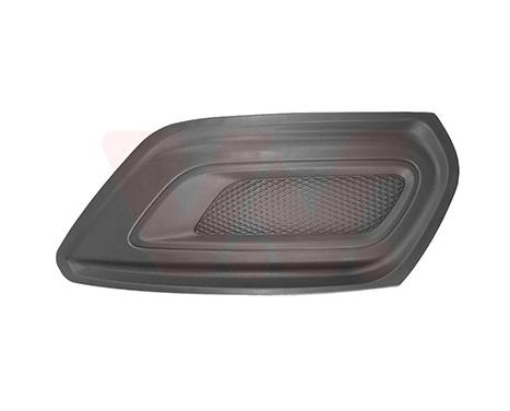 GRILLE D'AÉRATION EN DESSOUS DE LA DROITE.