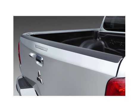 Protection de hayon RGM compatible avec Mitsubishi L200 / Triton 2014-