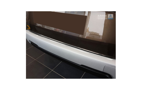 Protection de pare-chocs en acier inoxydable compatible avec Dacia Duster II 2018- 'Ribs', Image 3
