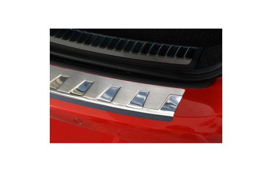 Protection de pare-chocs en acier inoxydable compatible avec Seat Leon 5F ST 2013- 'Ribs', Image 2