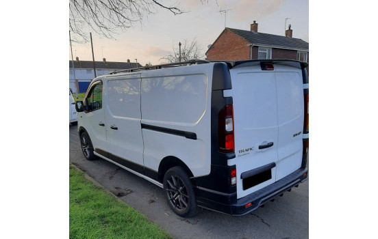 Ensemble d'extensions d'ailes (garnitures) à usage unique pour Renault Trafic 2014- et Opel Vivaro 2014-2018