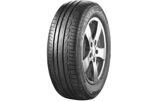 Bridgestone T001 demo 215/50 R18 92W