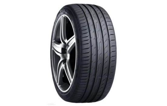 Nexen N fera sport 245/40 R18 93Y