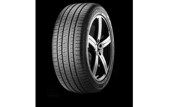 Pirelli Scorpion verde (dot2017) 215/65 R17 99V