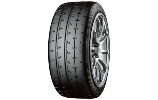 Yokohama A052 (semi-slick) xl 235/45 R18 98Y
