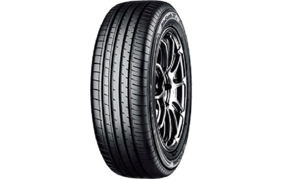 Yokohama Bluearth-xt ae61 235/50 R18 97V