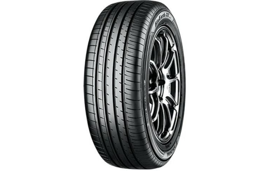 Yokohama Bluearth-xt ae61 235/55 R18 100V