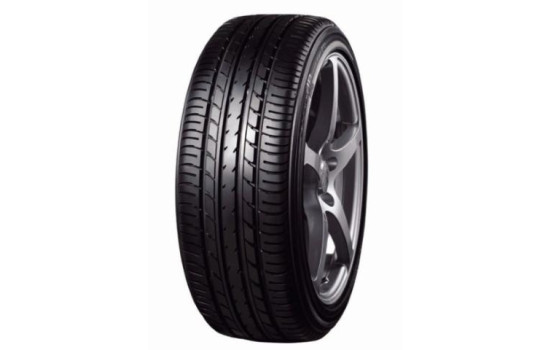 Yokohama E70n 215/55 R17 94V