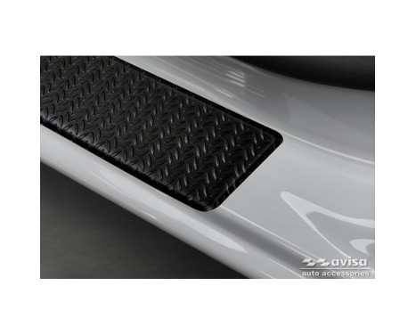 Aluminium Entry Mouldings 'Riffled Plate' suitable for Renault Express 2021- - 2-piece - Black, Image 3